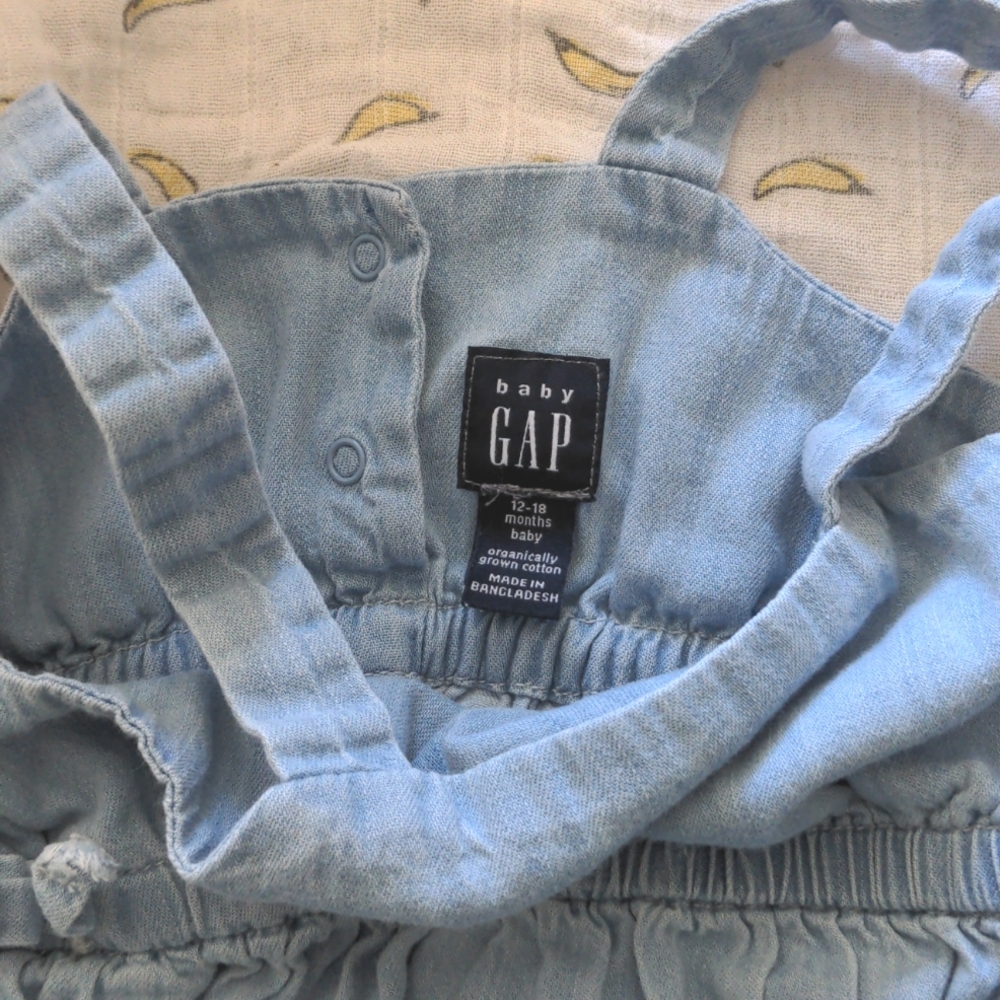 Baby Gap toddler denim romper one piece - Picture 4 of 4